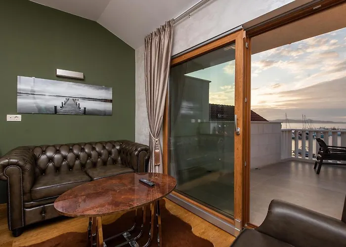 Kod Guste Oda ve Kahvaltı Sukošan