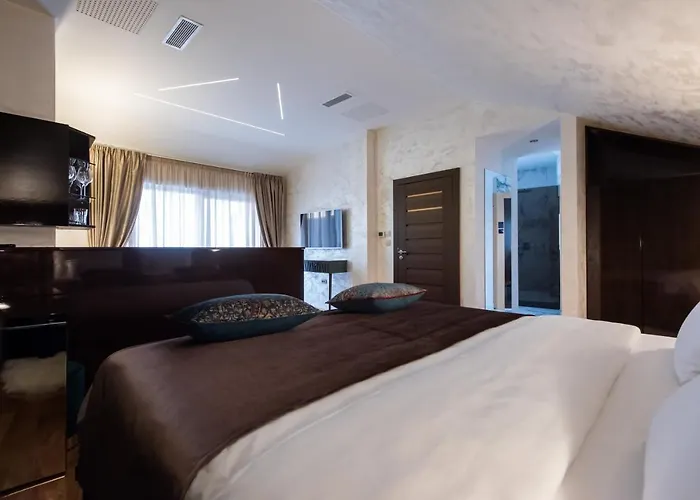 Oda ve Kahvaltı Kod Guste Sukošan